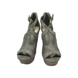 CBG Guess GGShelli Platform Wedge Shoes Drab Army Green 10 Standard